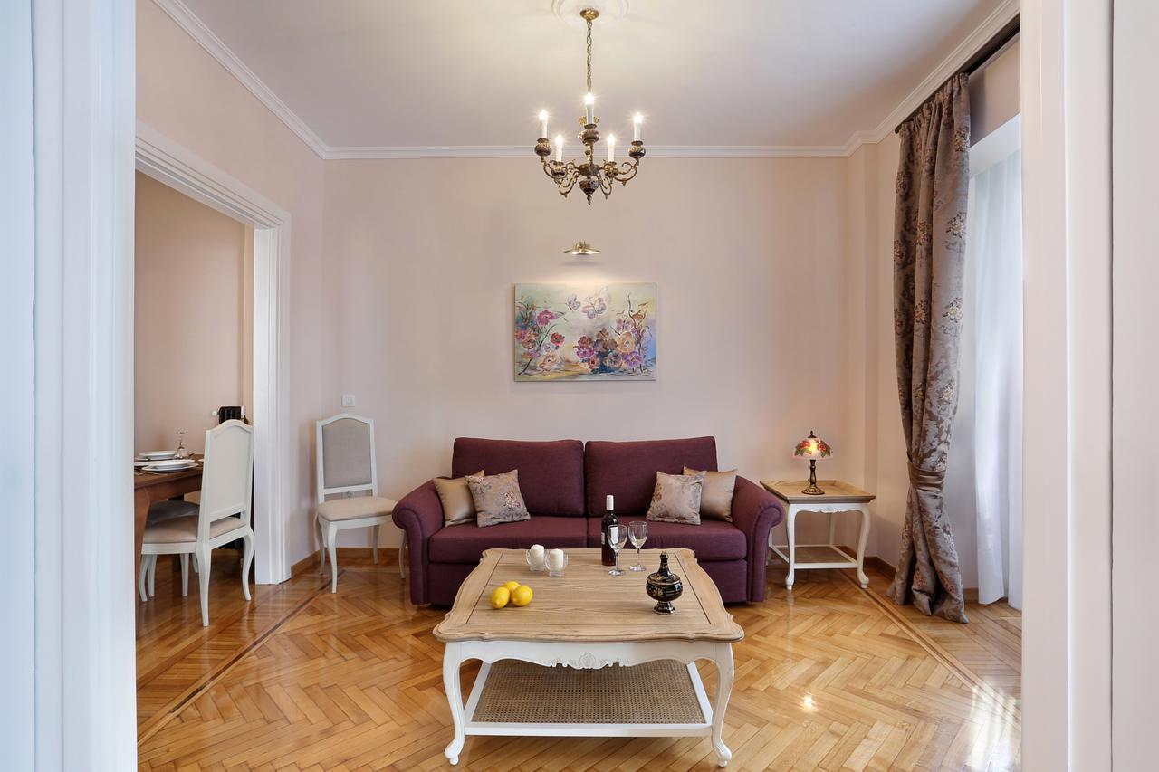 V1935 Luxurious Apartments Atene Esterno foto