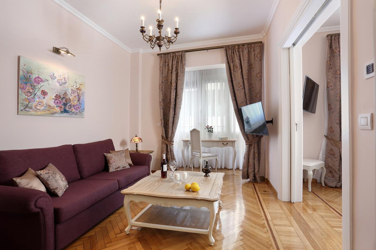 V1935 Luxurious Apartments Atene Esterno foto