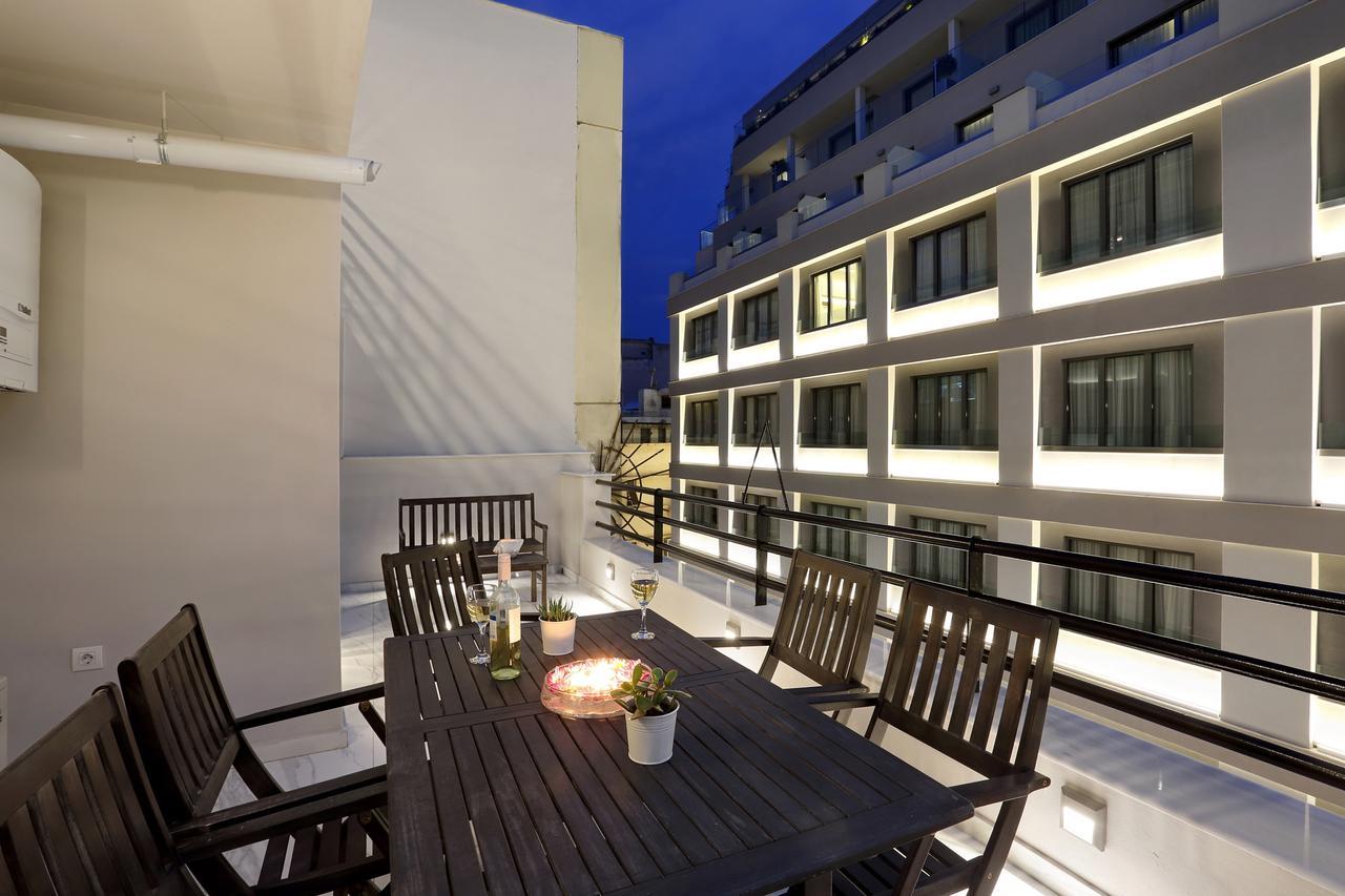 V1935 Luxurious Apartments Atene Esterno foto